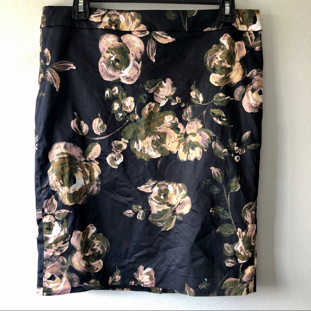 J.Crew The Pencil Skirt Black Floral Stretch Size8